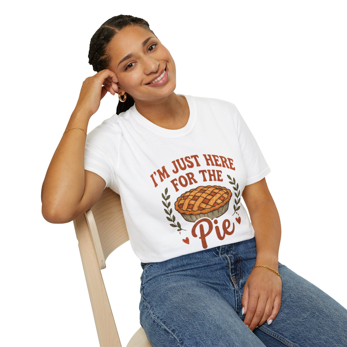 I'm Just Here for the Pie T-Shirt – Funny Thanksgiving Dessert Lover Tee